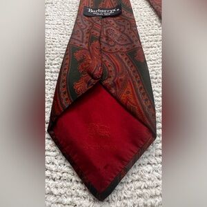Burberry Maroon / Red Paisley Silk Necktie